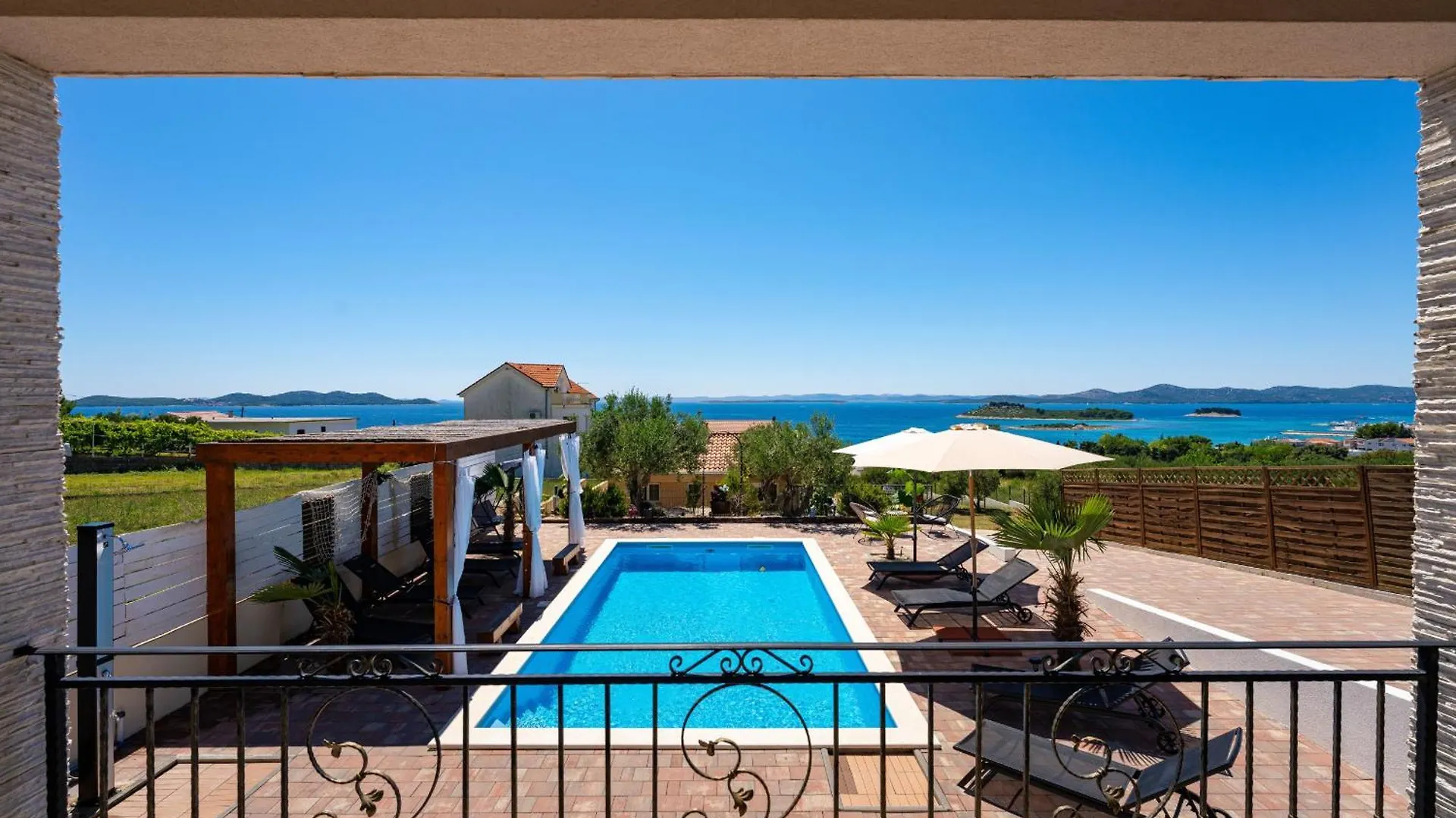 My Dalmatia - Sea View Villa Tonka With Private Swimming Pool And Home Gym Pakostane 0*,